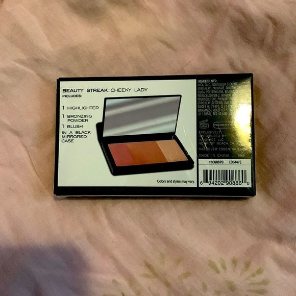 ME MAKEOVER ESSENTIALS BEAUTY STREAK - Picture 2 of 2